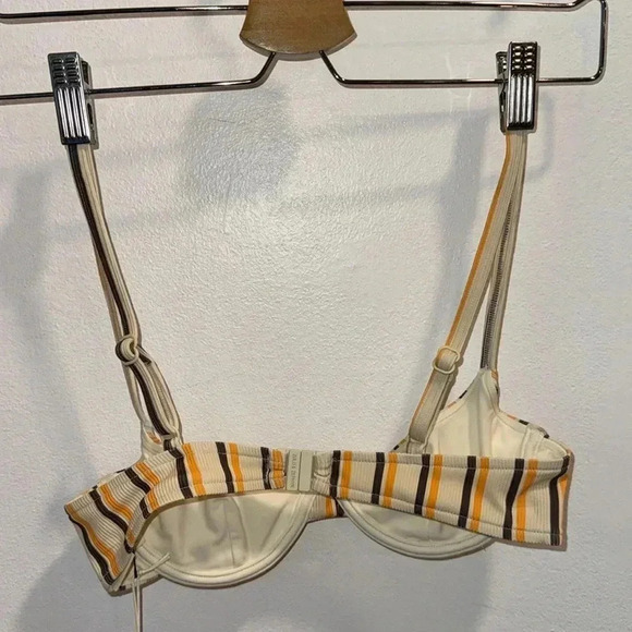 Zulu and Zephyr Licorice Stripe Rib Balconette Bra Cup - Picture 2 of 5